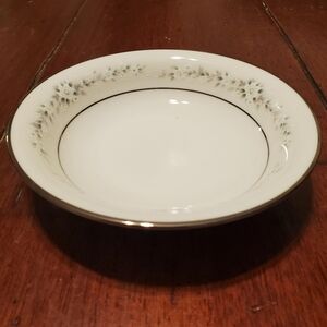 Vintage Noritake China Heather 7548 - two dessert/fruit bowls 5.5"